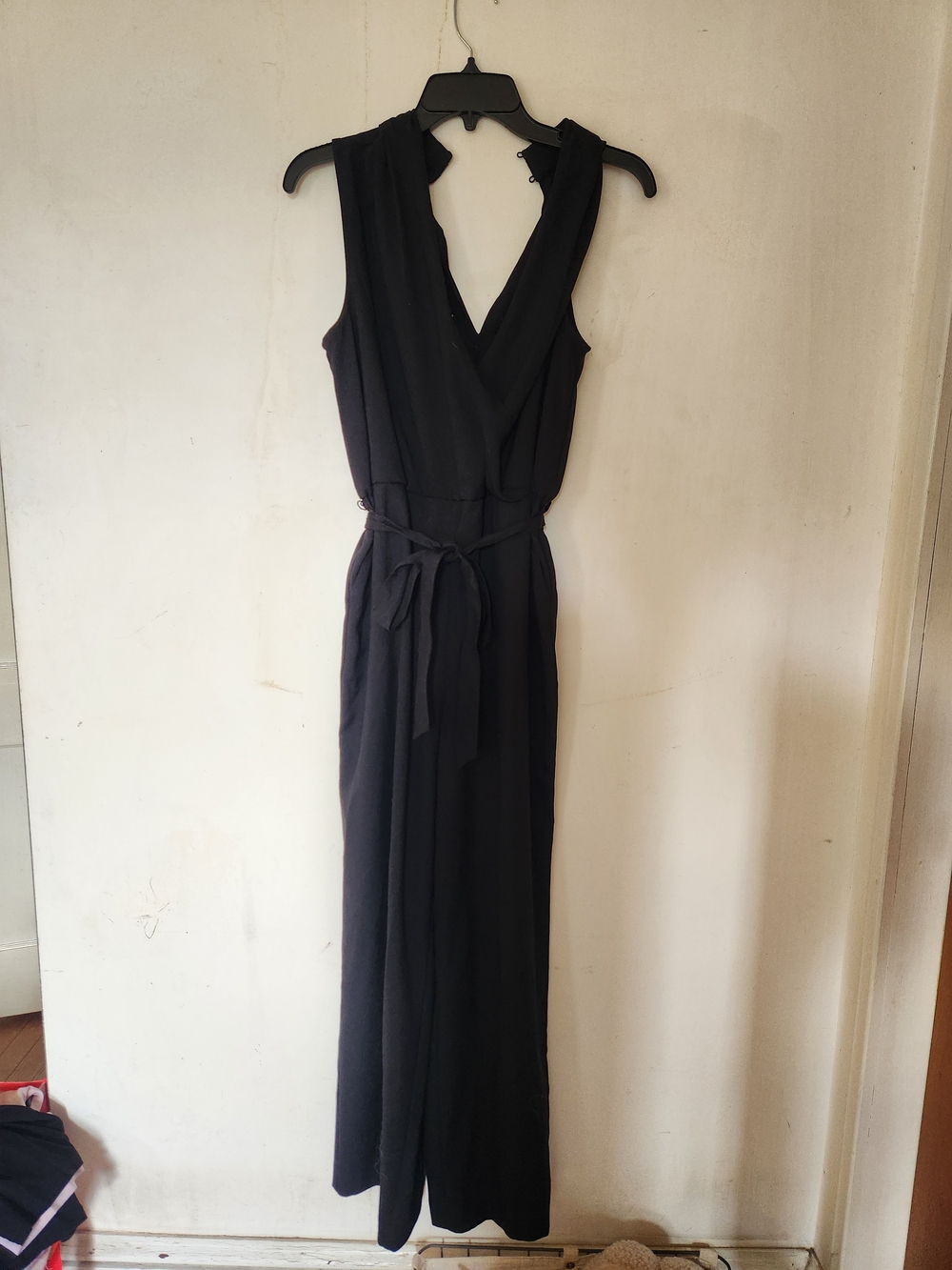 Banana Republic Black Sleeveless V-Neck Jumpsuit with Tie Waist